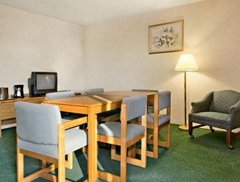 Super 8 By Wyndham Kenmore/Buffalo/Niagara Falls Area Exteriér fotografie